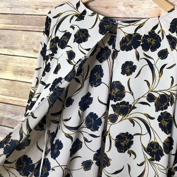 LC Lauren Conrad Runway Collection Floral Print Flutter Top - Picture 6 of 10